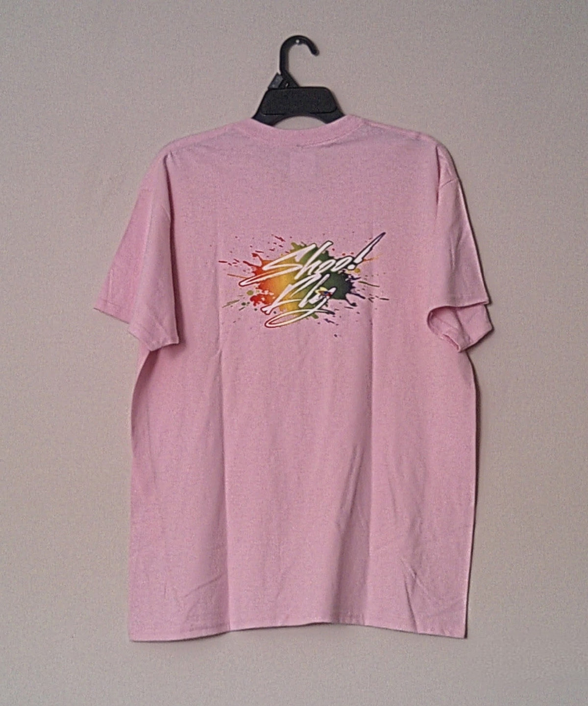 Shoo! Fly logo small Front right Big logo center back